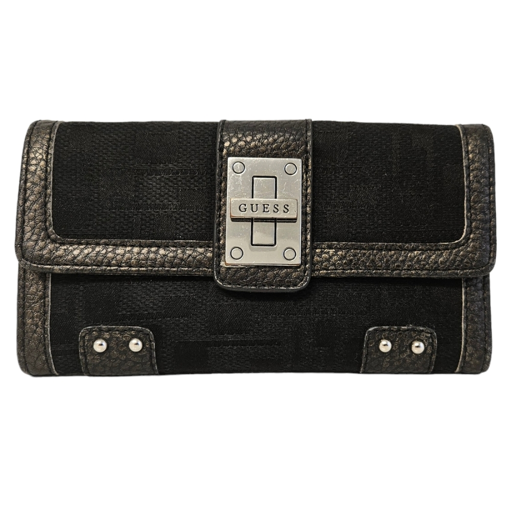 Guess Button Front Wallet